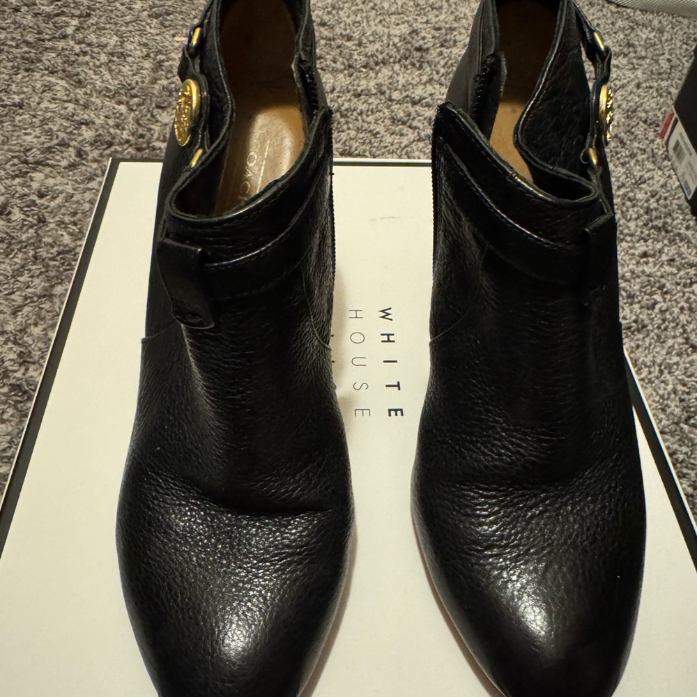 Black Leather Women's Shoes - do not have the box for them